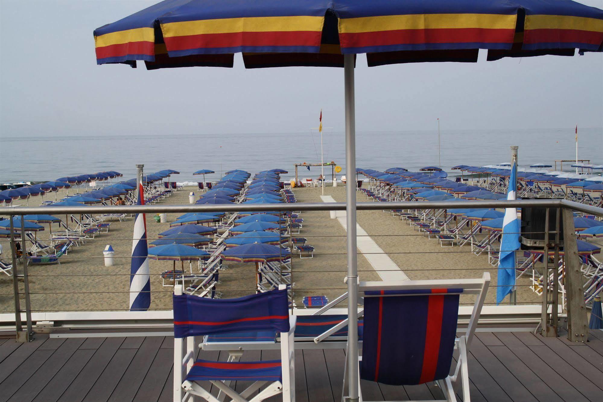Hotel Regina Lido di Camaiore Eksteriør billede