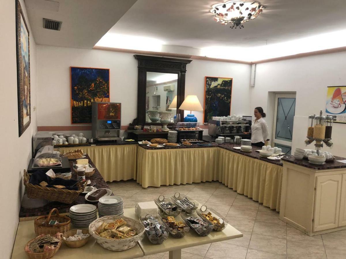 Hotel Regina Lido di Camaiore Eksteriør billede